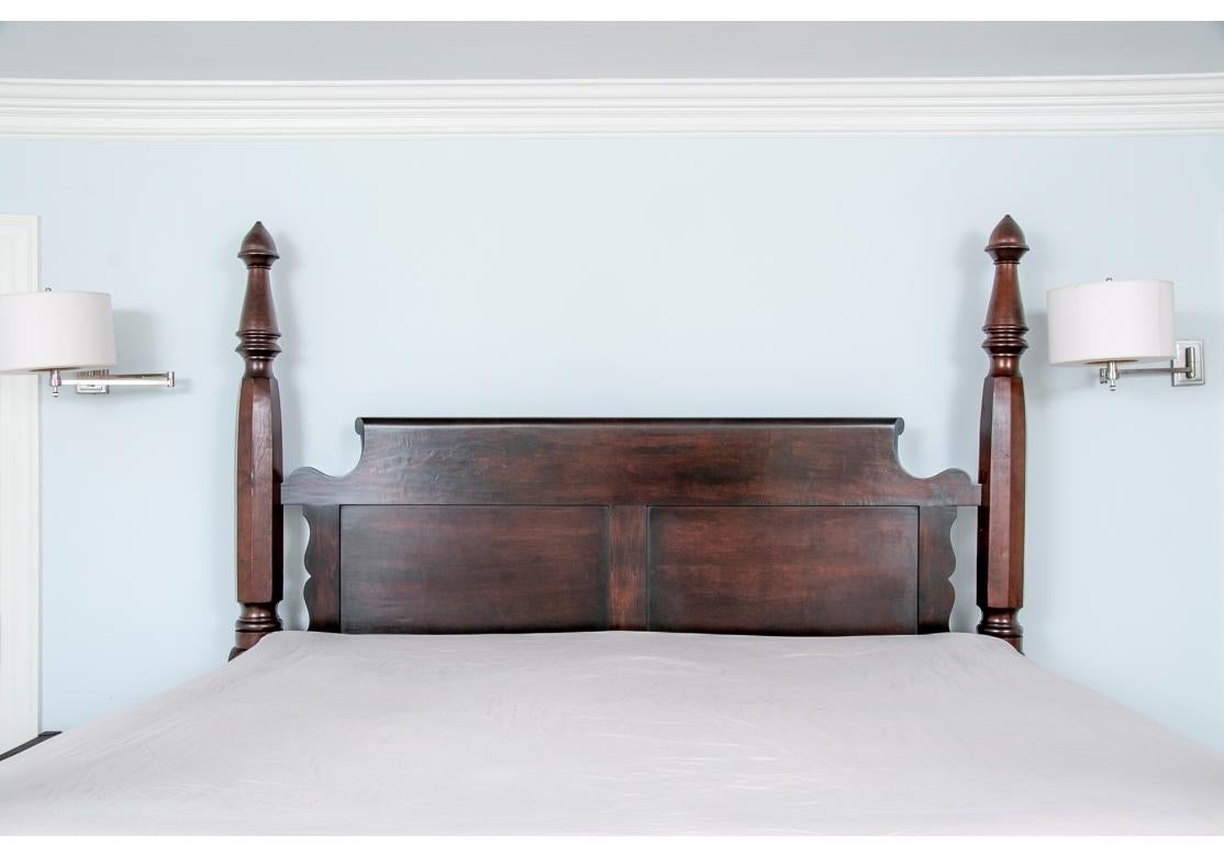 Grand Mahagoni Vier-Poster-Königsbettgestell - KEINE MATRATZE ODER BOX SPRING im Zustand „Starke Gebrauchsspuren“ im Angebot in Bridgeport, CT