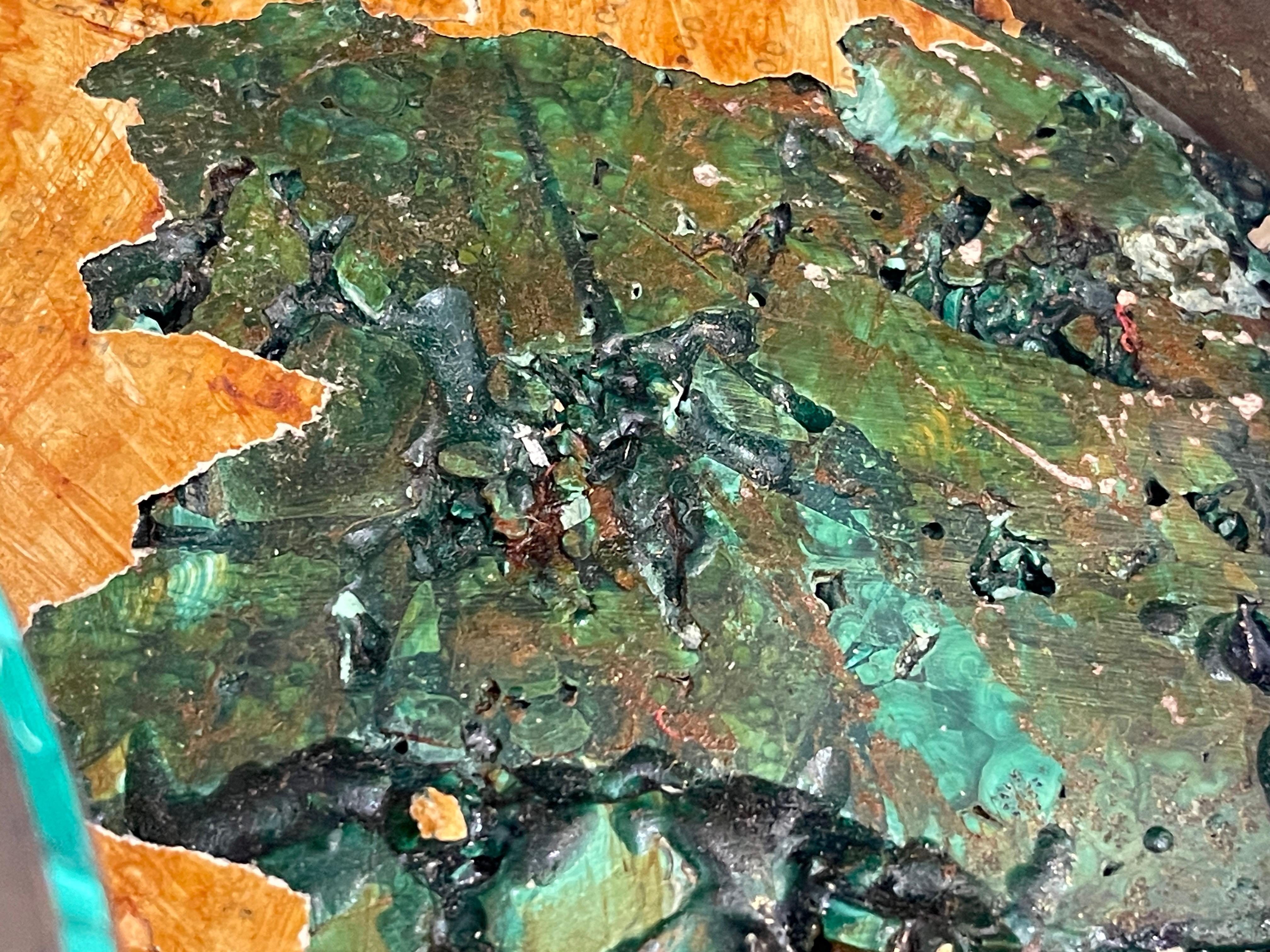 Grand Malachit-Steinschachtel mit Messingbändern, 8,5