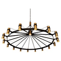 Gran araña de mediados de siglo de latón y metal 360 cm/142 pulg.