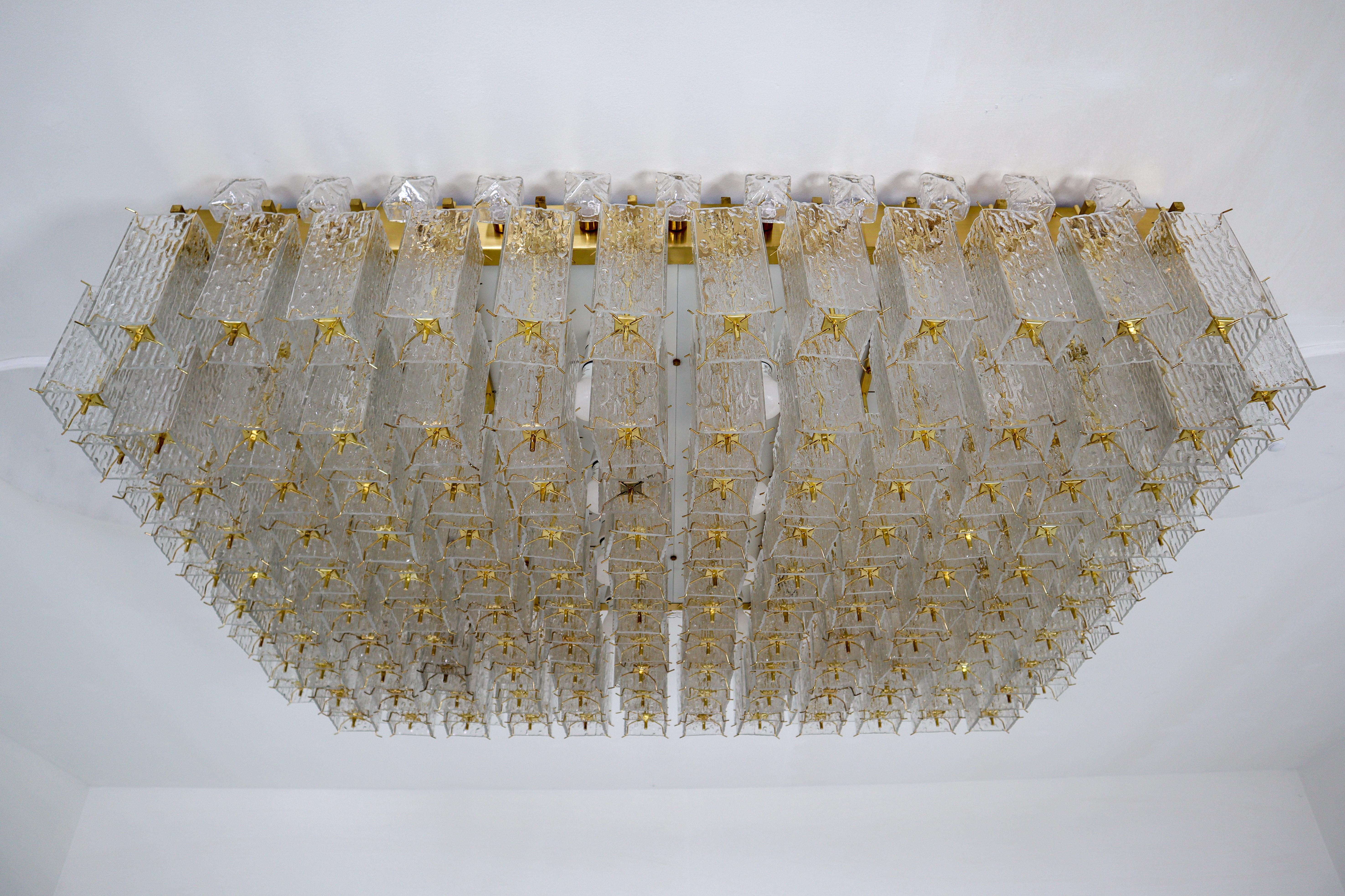 Grand Midcentury Flushmount, Chandelier in Structured Glass and Brass, Europe For Sale 9