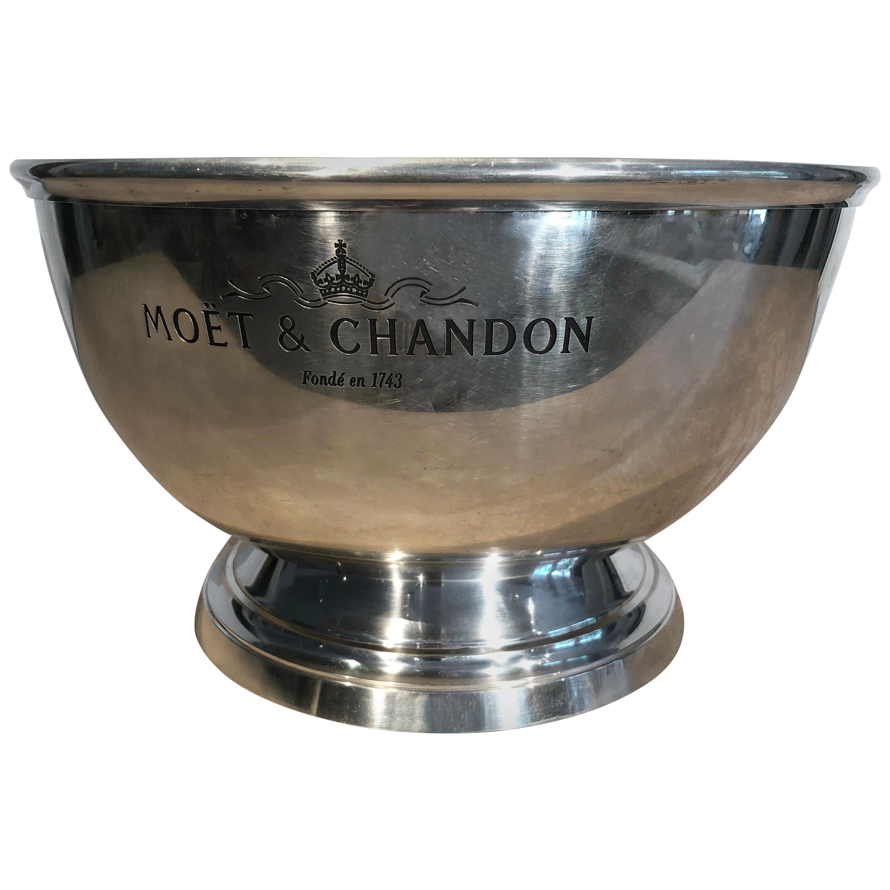 Grand "Moet et Chandon" Champagne Cooler
