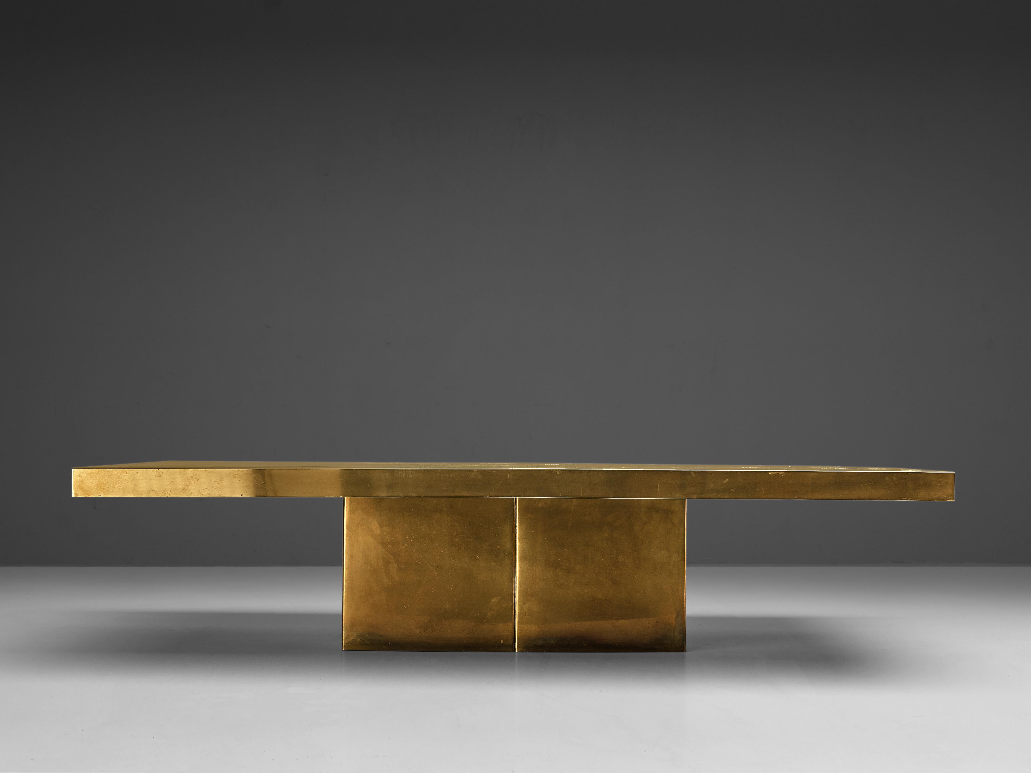 Grand Nadie Jenatzy Coffee Table in Etched Brass 1