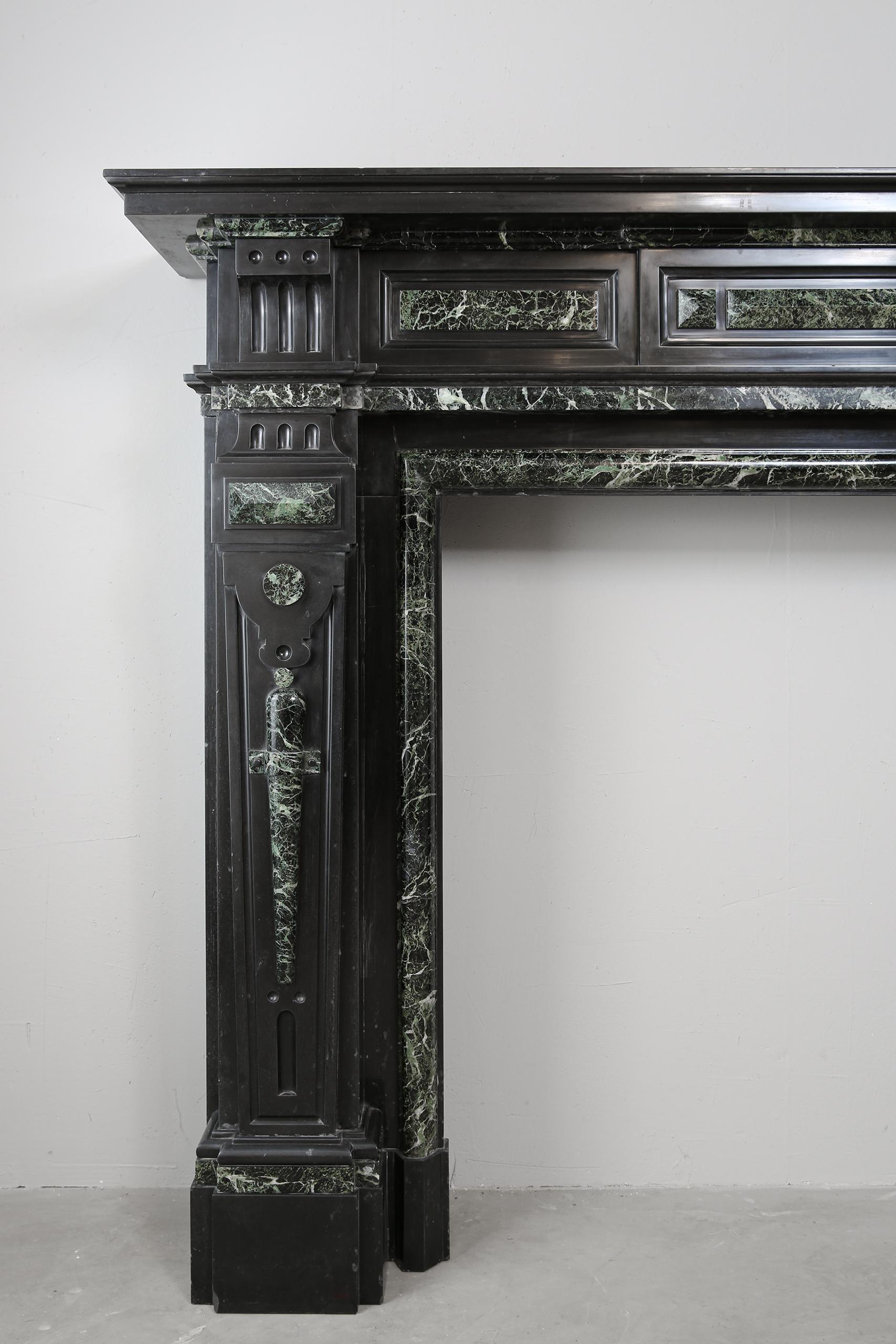 Grand Neoclassical Black and Green Marble Antique Fireplace Surround In Good Condition For Sale In Oostvoorne, NL