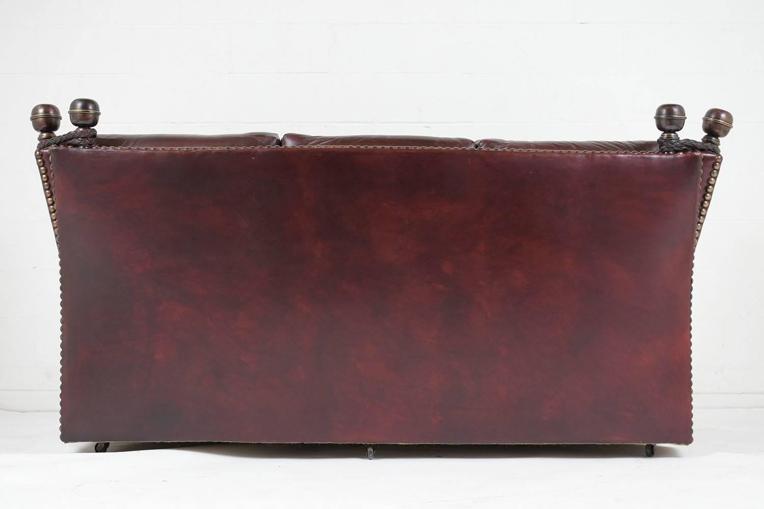 Grand Neoclassical Style Comfortable Three-Seat Leather Sofa 3
