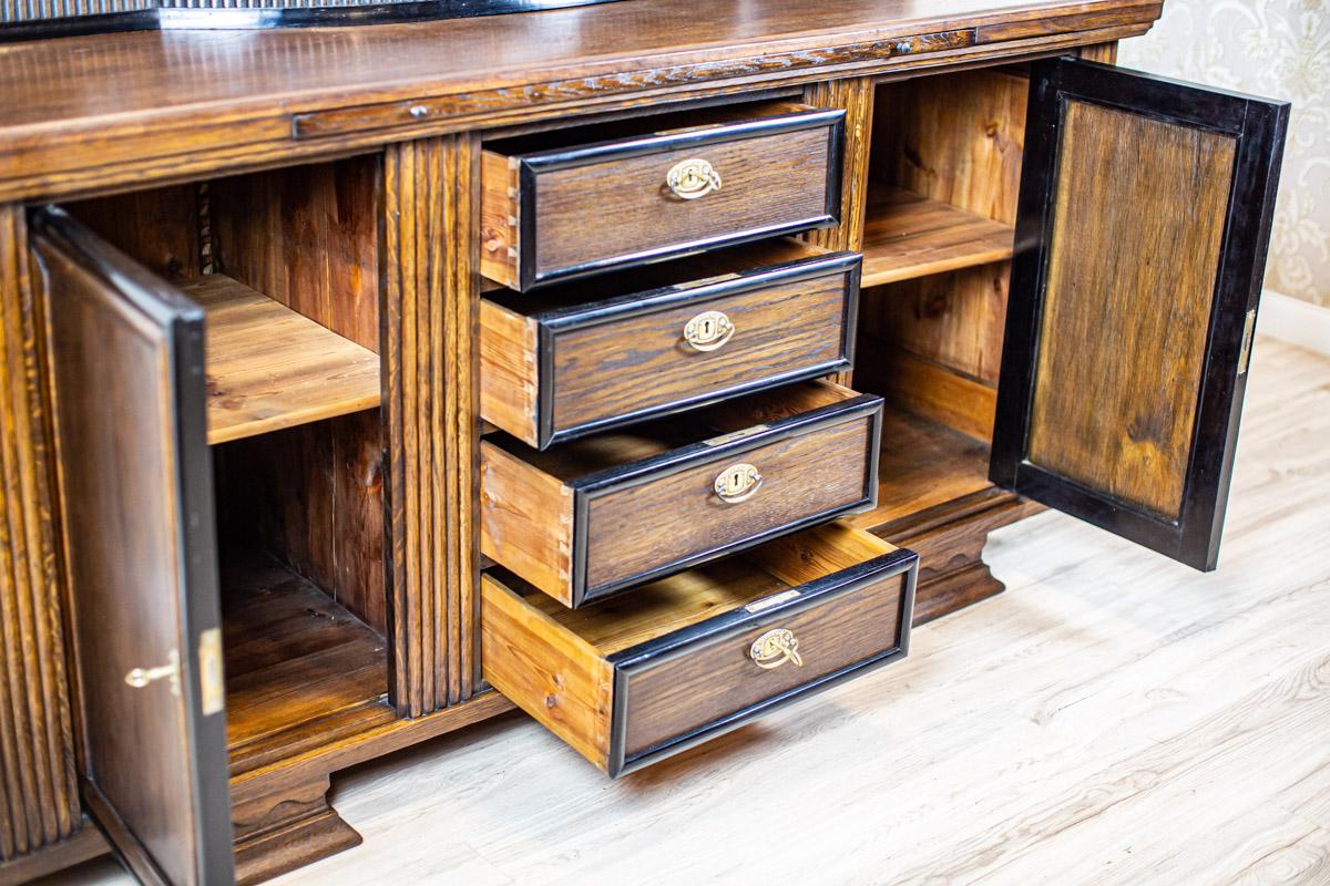 Grand Oak Veener Buffet From the Interwar Period For Sale 14
