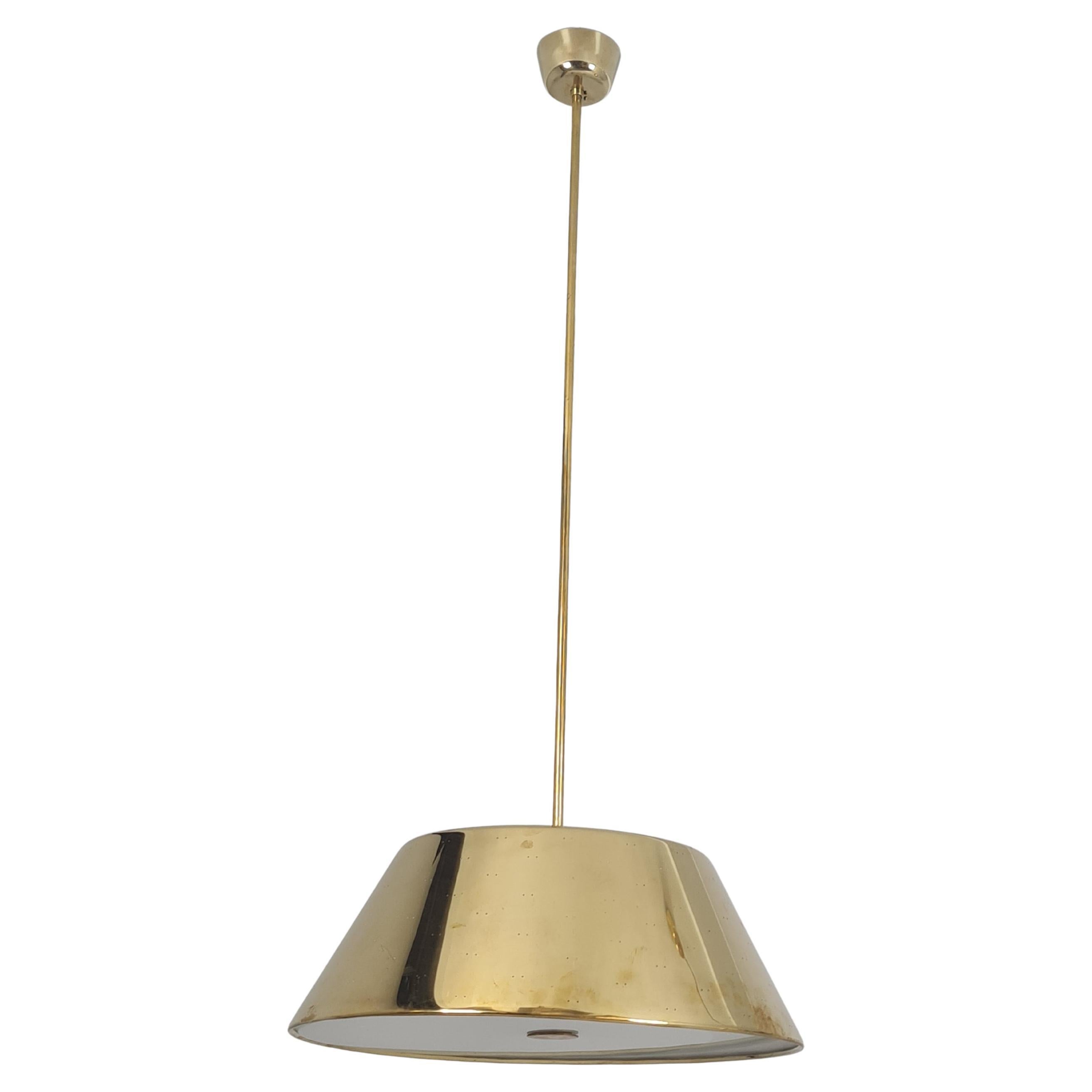 Ciondolo a soffitto in ottone traforato Grand Paavo Tynell, Idman 1950s