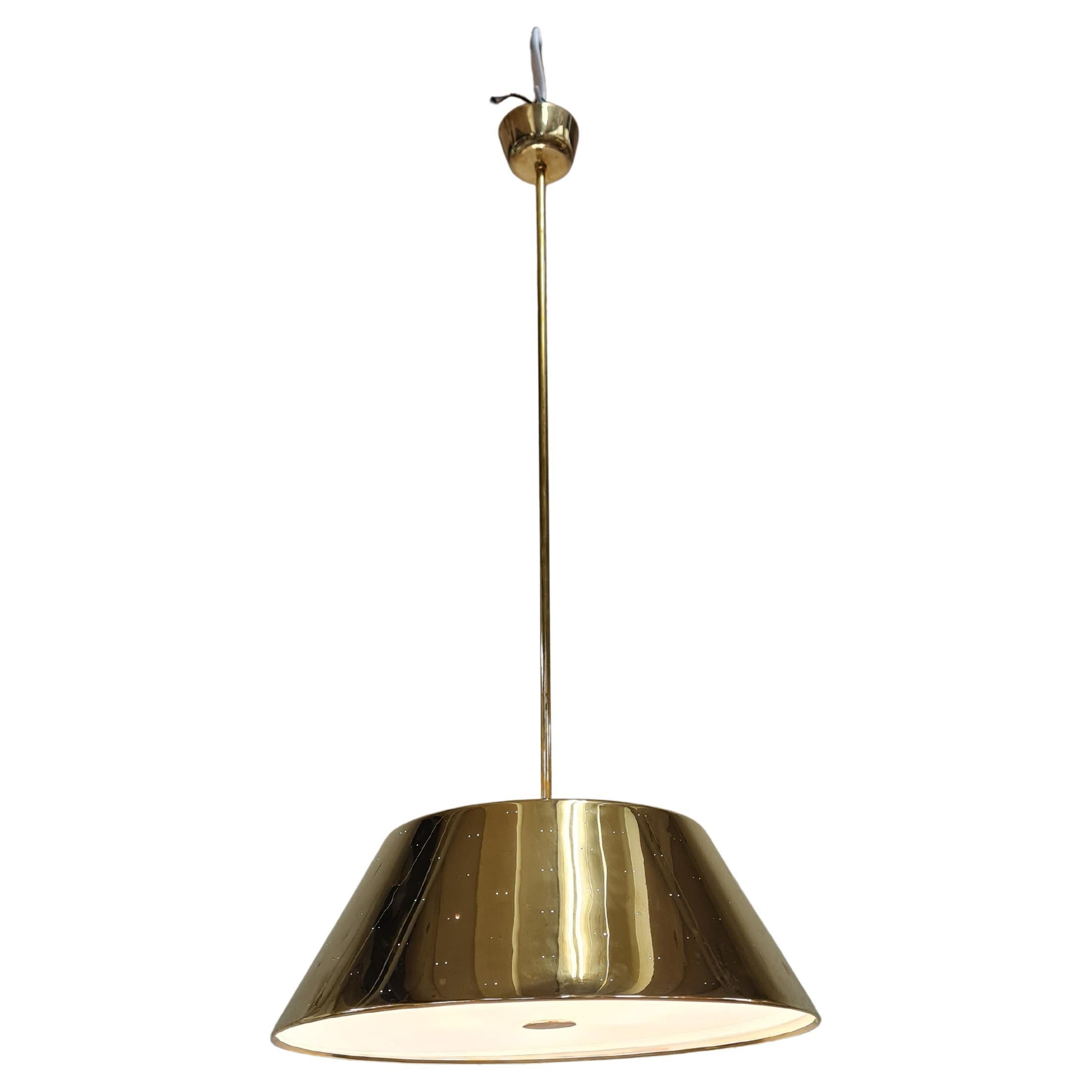Suspension de plafond en laiton perforé Paavo Tynell, Idman, années 1950