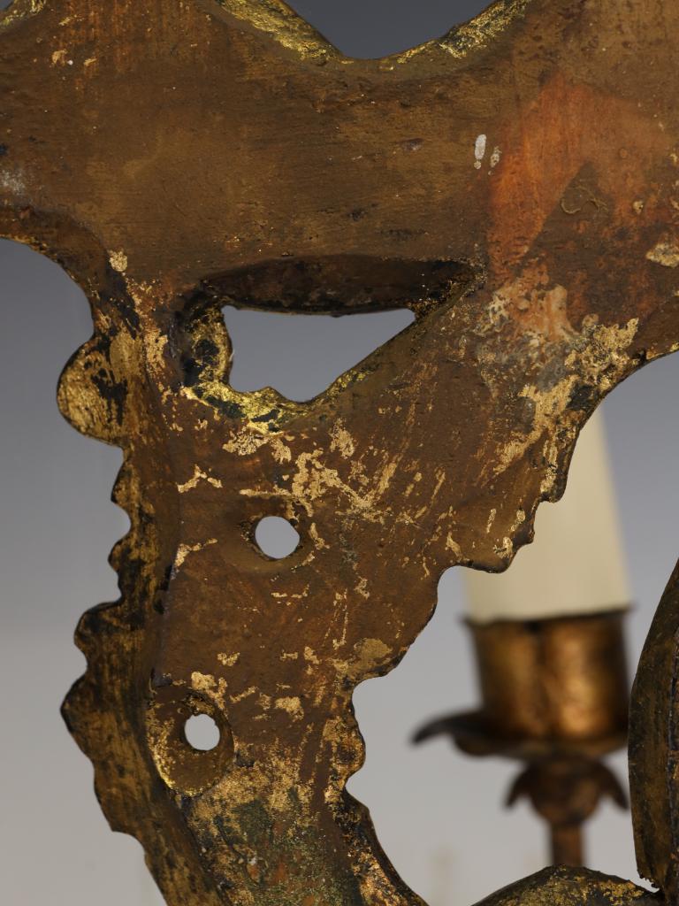 Grande coppia di antiche applique rococò in legno dorato (inizio XX secolo) in vendita 10