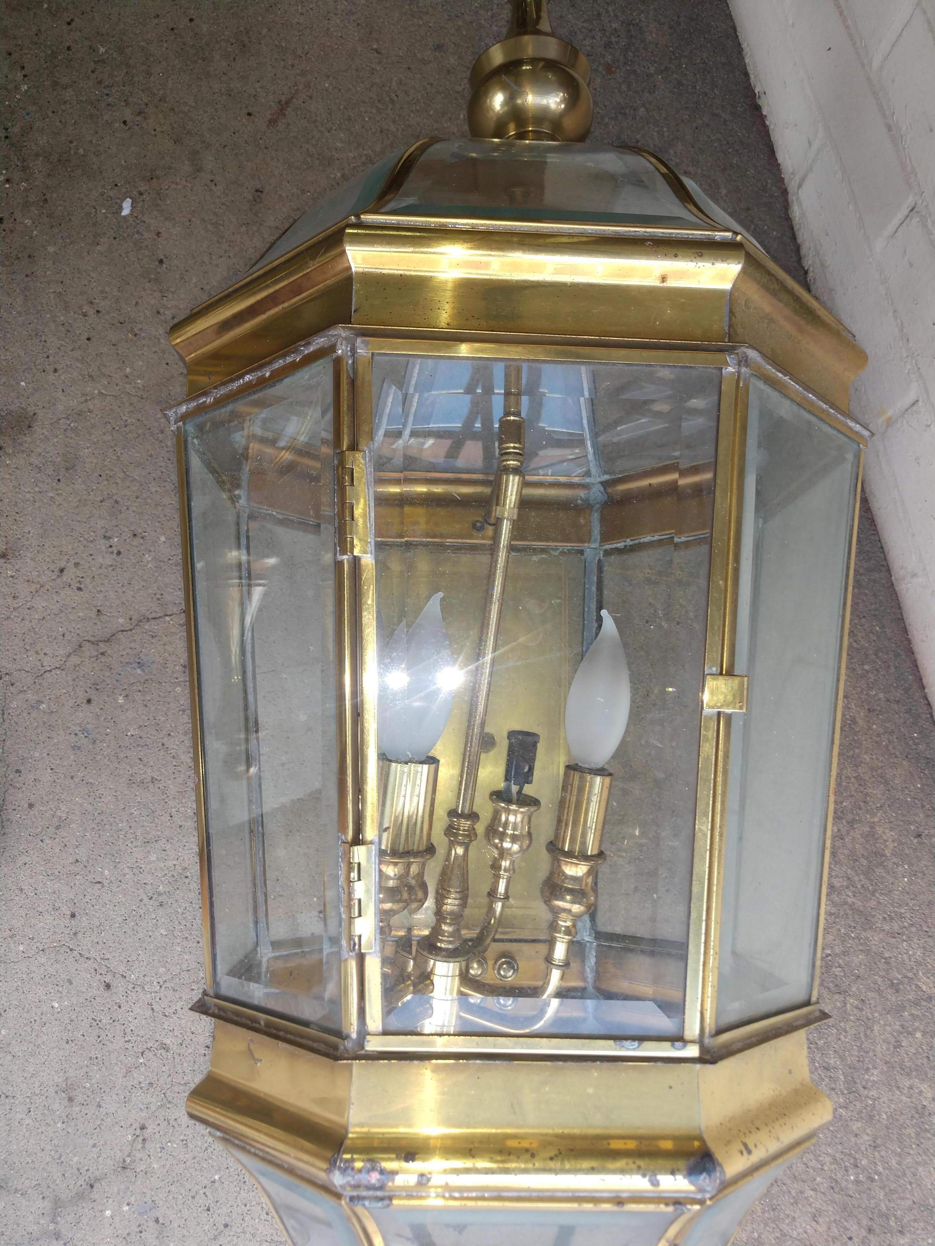 American Grand Pair of Large Brass with Beveled Glass Carriage Lamps For Sale