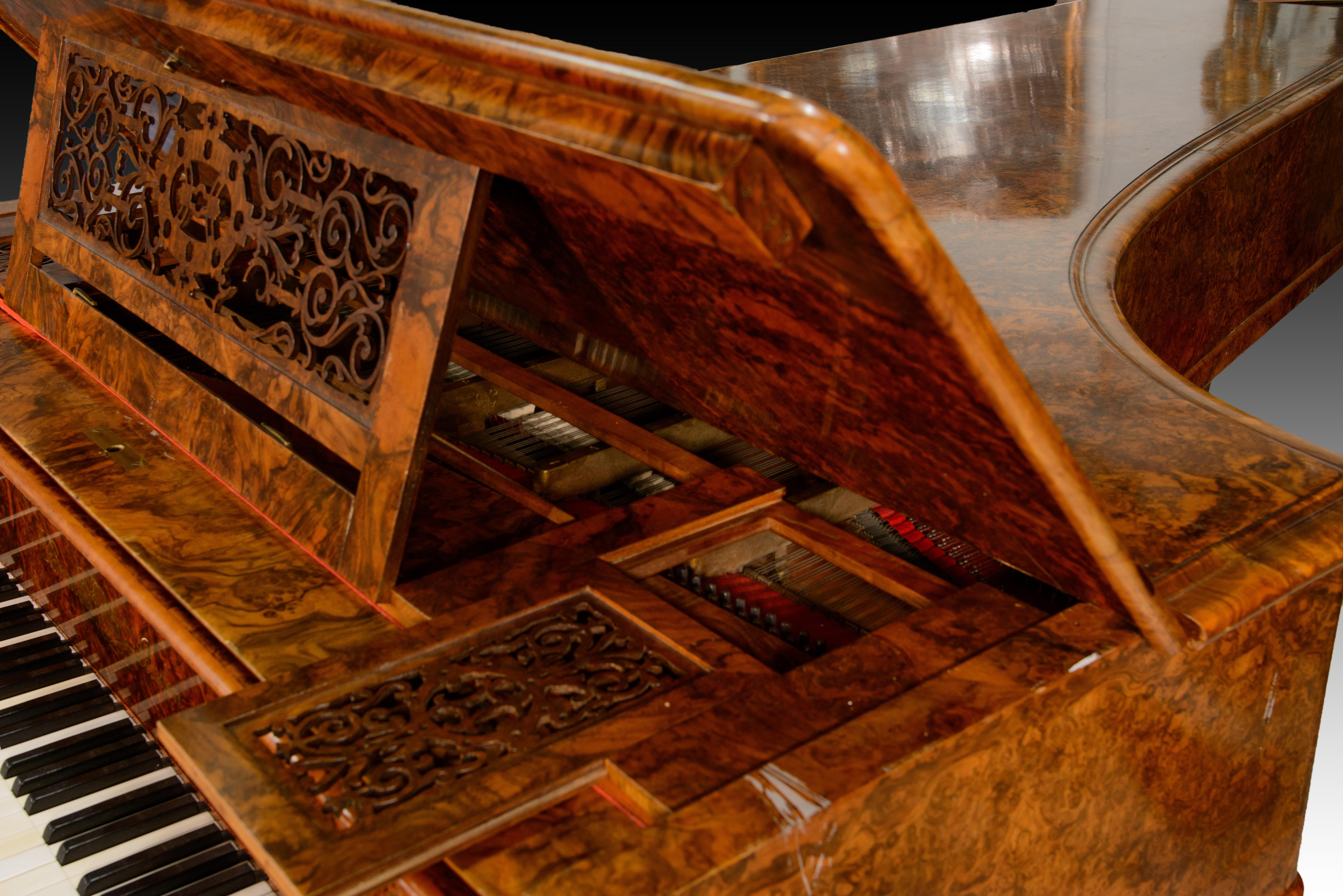 Grand piano. Walnut, metal, etc. Patent Erard London. London, England, possibly For Sale 6