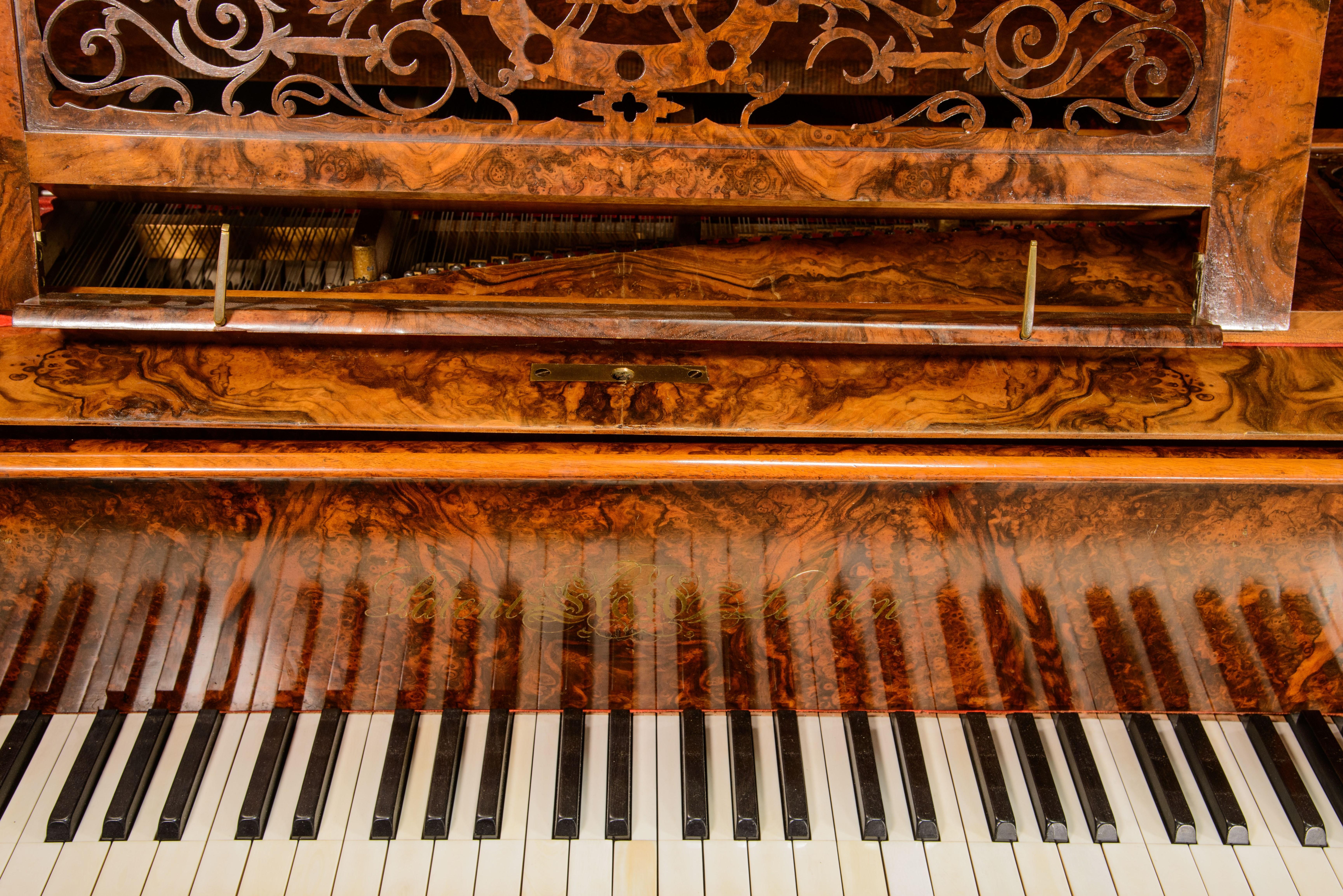 Grand piano. Walnut, metal, etc. Patent Erard London. London, England, possibly For Sale 8