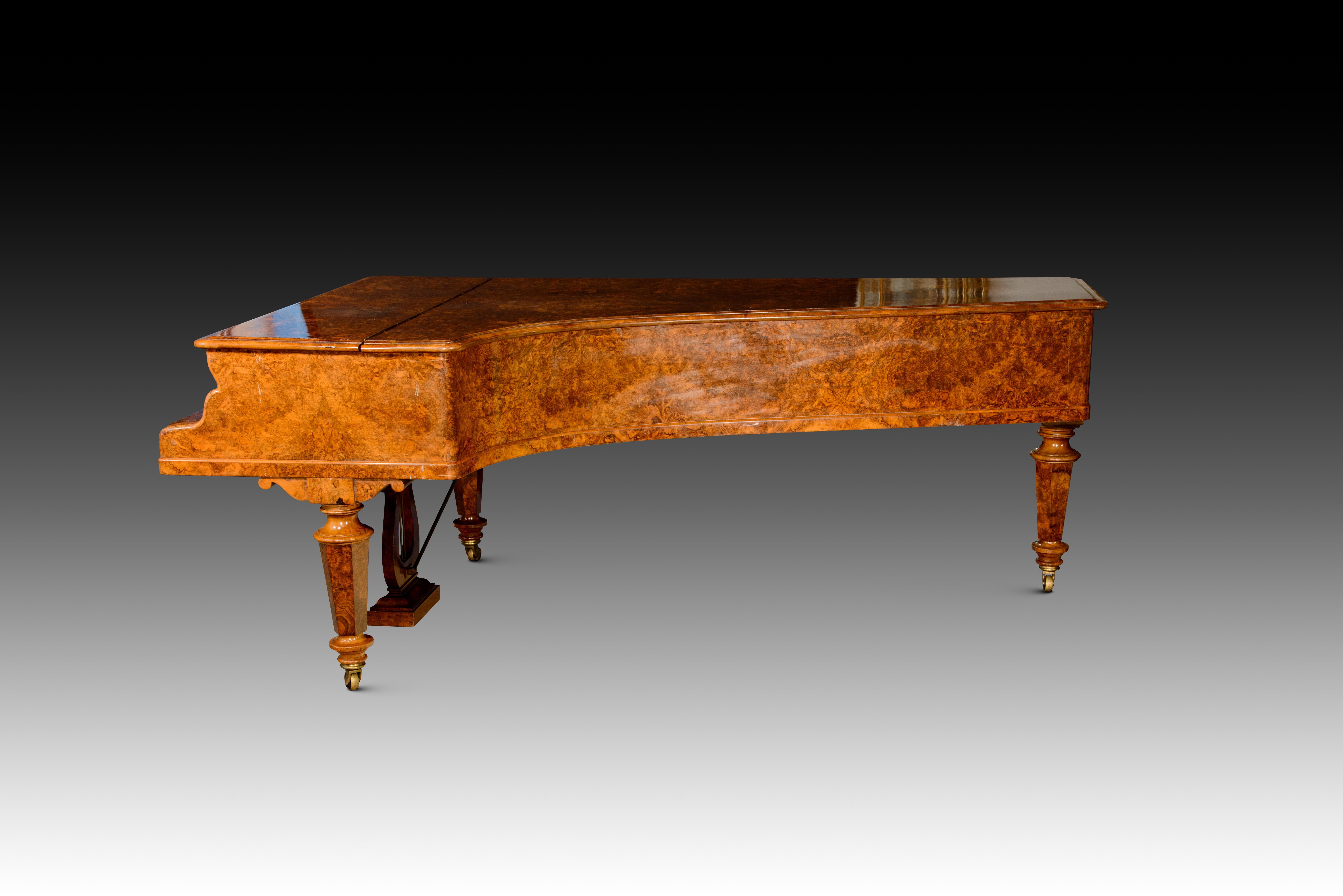 Other Grand piano. Walnut, metal, etc. Patent Erard London. London, England, possibly For Sale