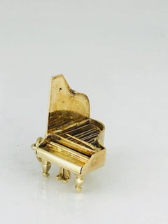 Grand Piano, Charm Handmade Movable Parts of Yellow and White Gold, circa 1950