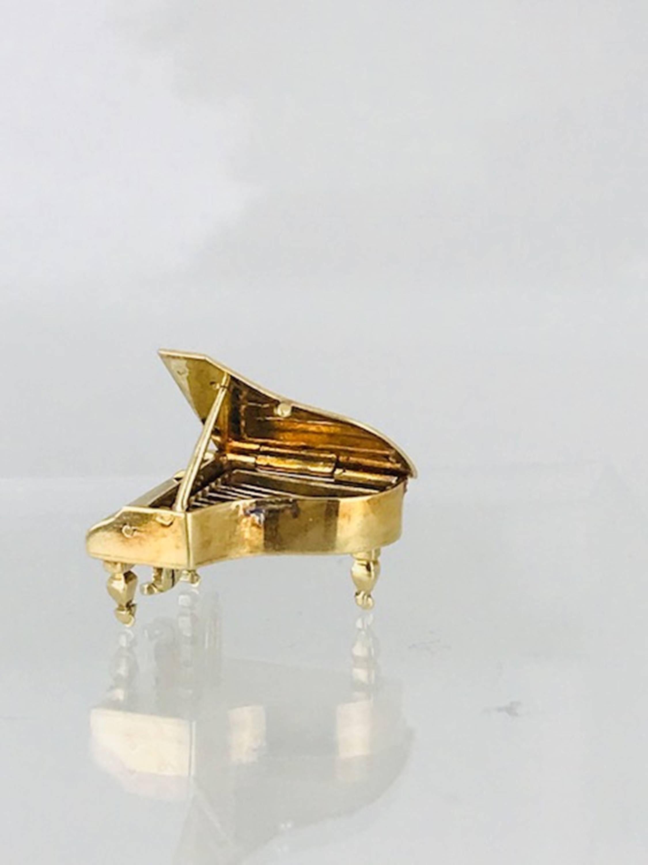 Modern Grand Piano, Charm Handmade Movable Parts of Yellow and White Gold, circa 1950 For Sale