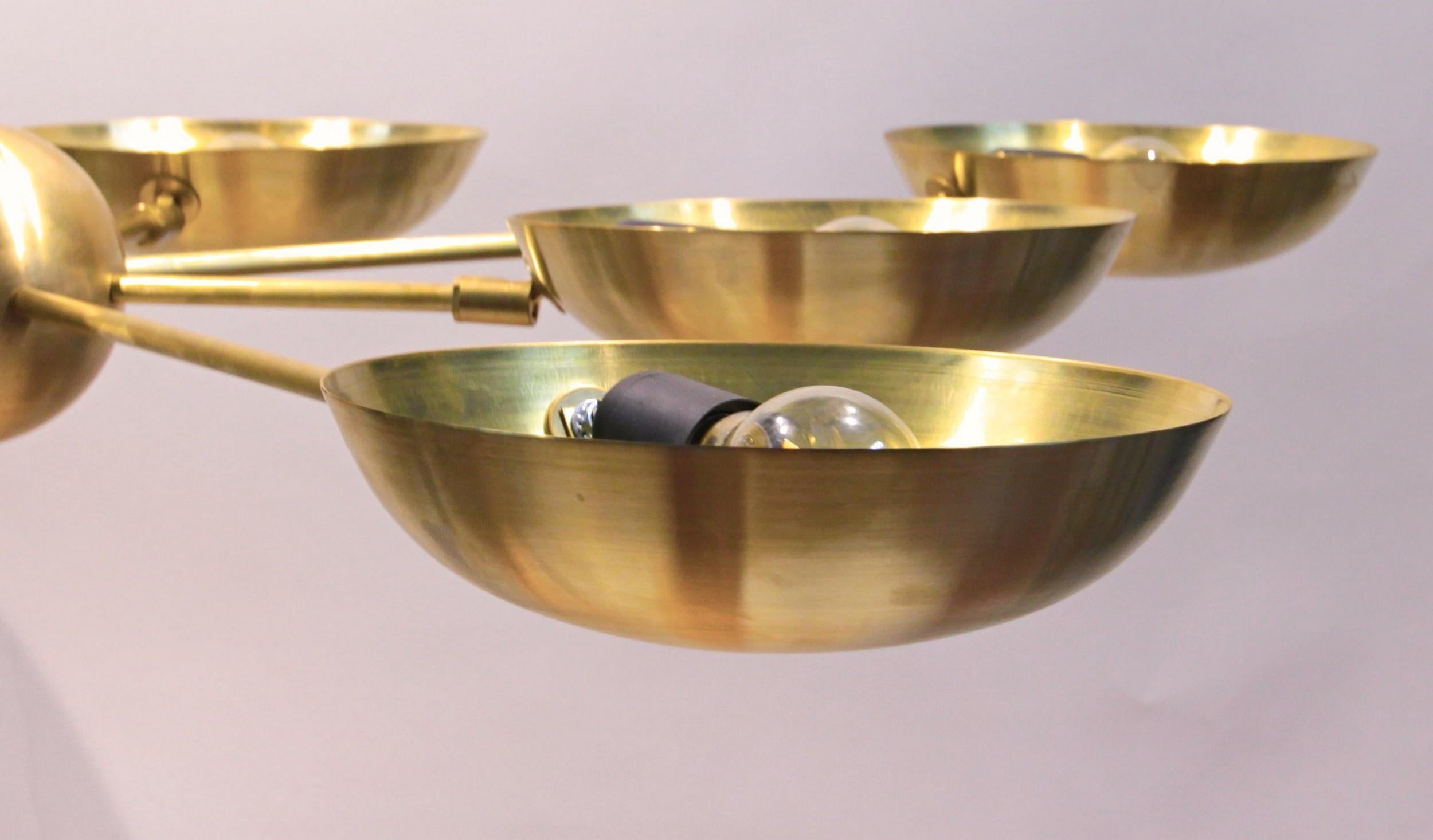 Grand Planetario Brass Chandelier 8 Arms, Brass Shades, Silvio Piattelli Design For Sale 11