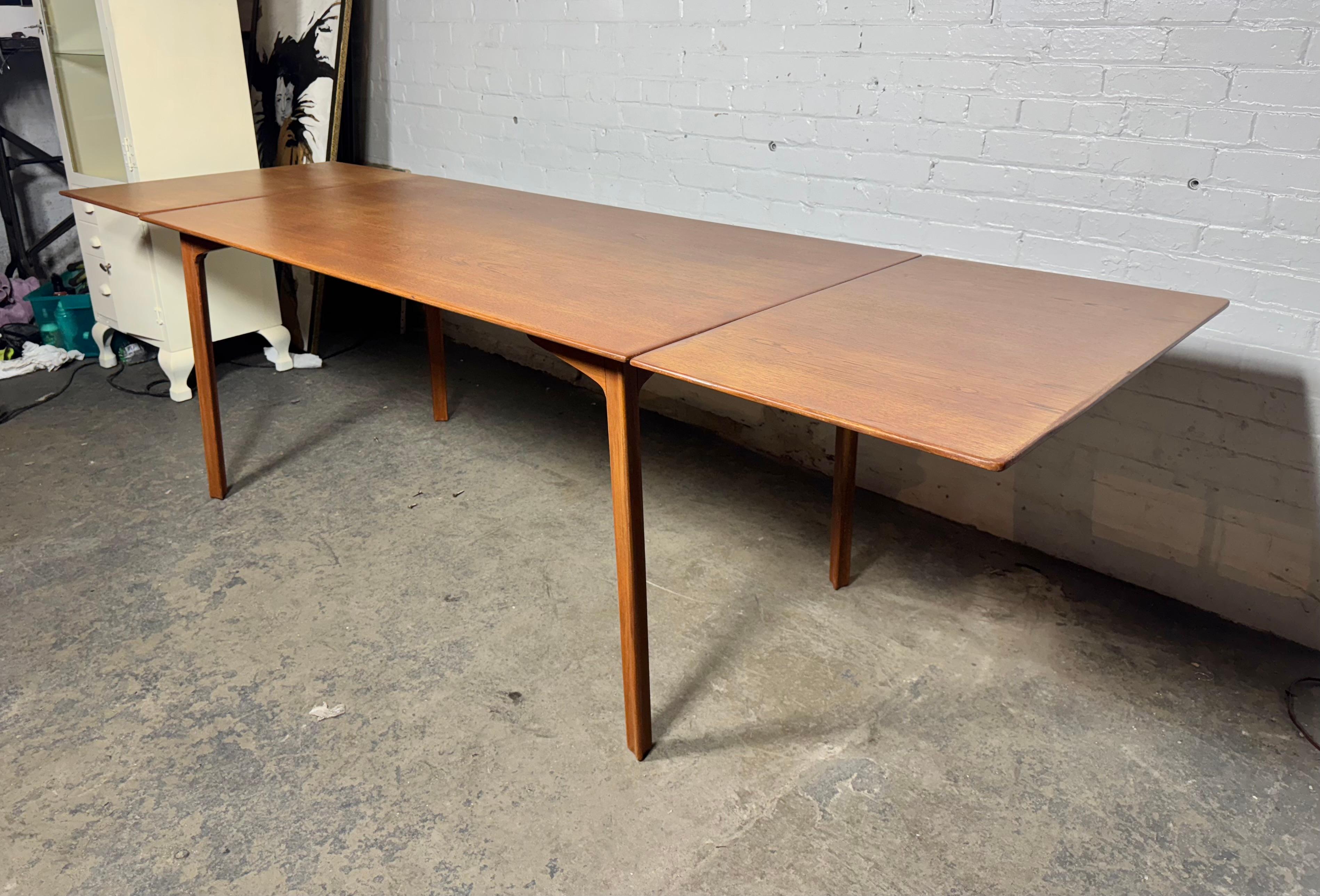 'GRAND PRIX' - Ausziehbarer Esstisch, Teak & Buche  von Arne Jacobsen im Angebot 5