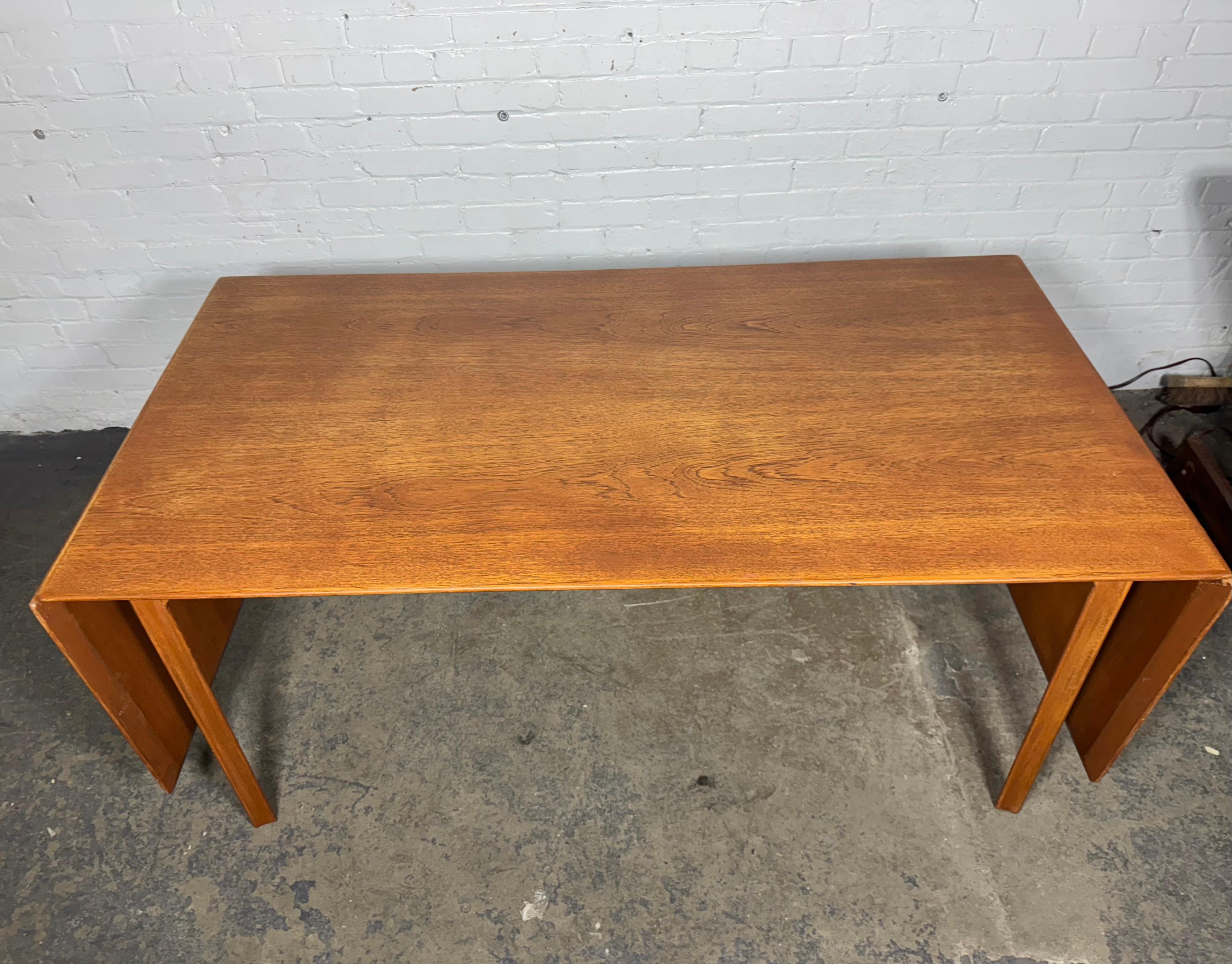 'GRAND PRIX' - Ausziehbarer Esstisch, Teak & Buche  von Arne Jacobsen im Angebot 2