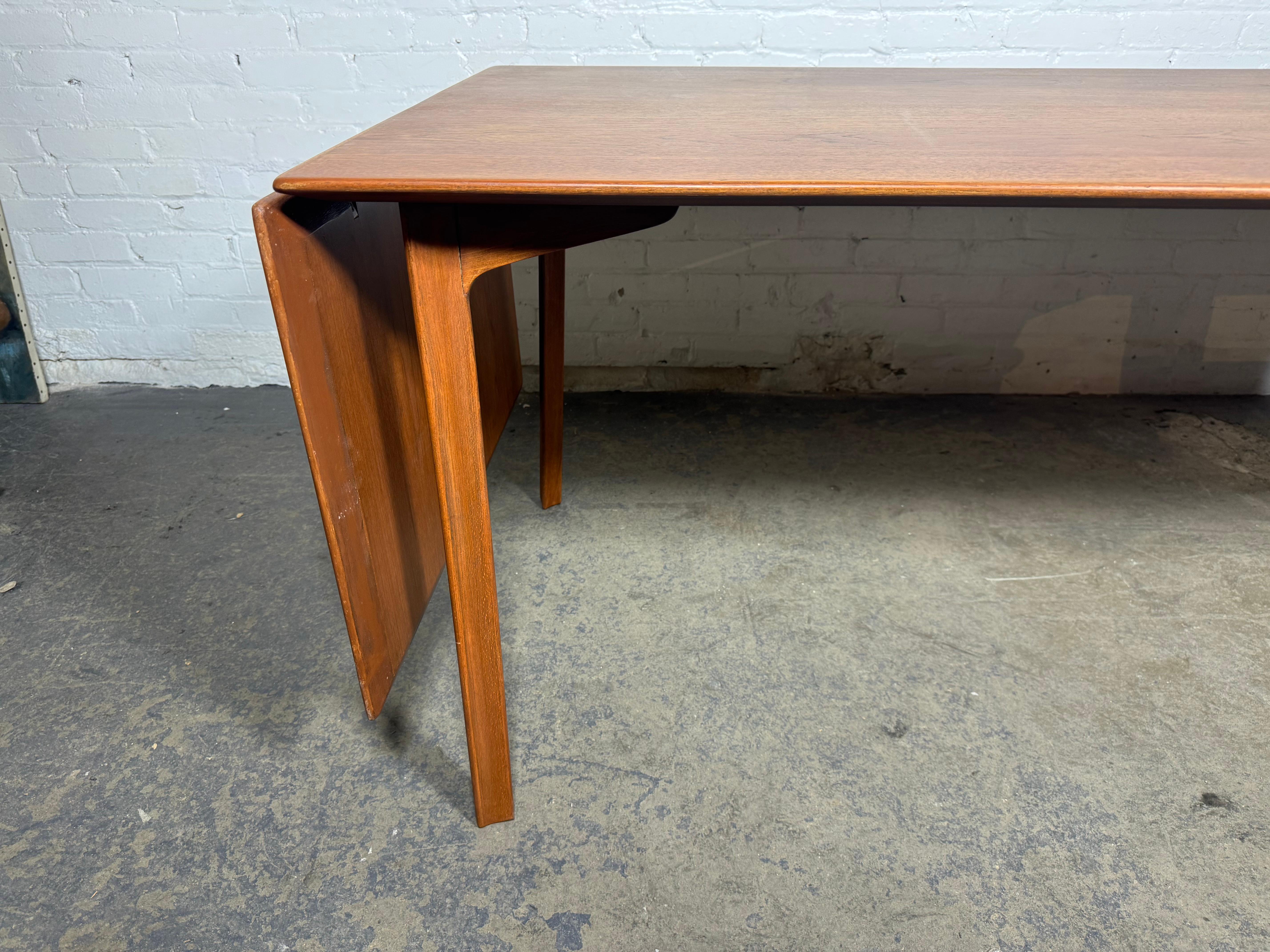 'GRAND PRIX' - Ausziehbarer Esstisch, Teak & Buche  von Arne Jacobsen im Angebot 3