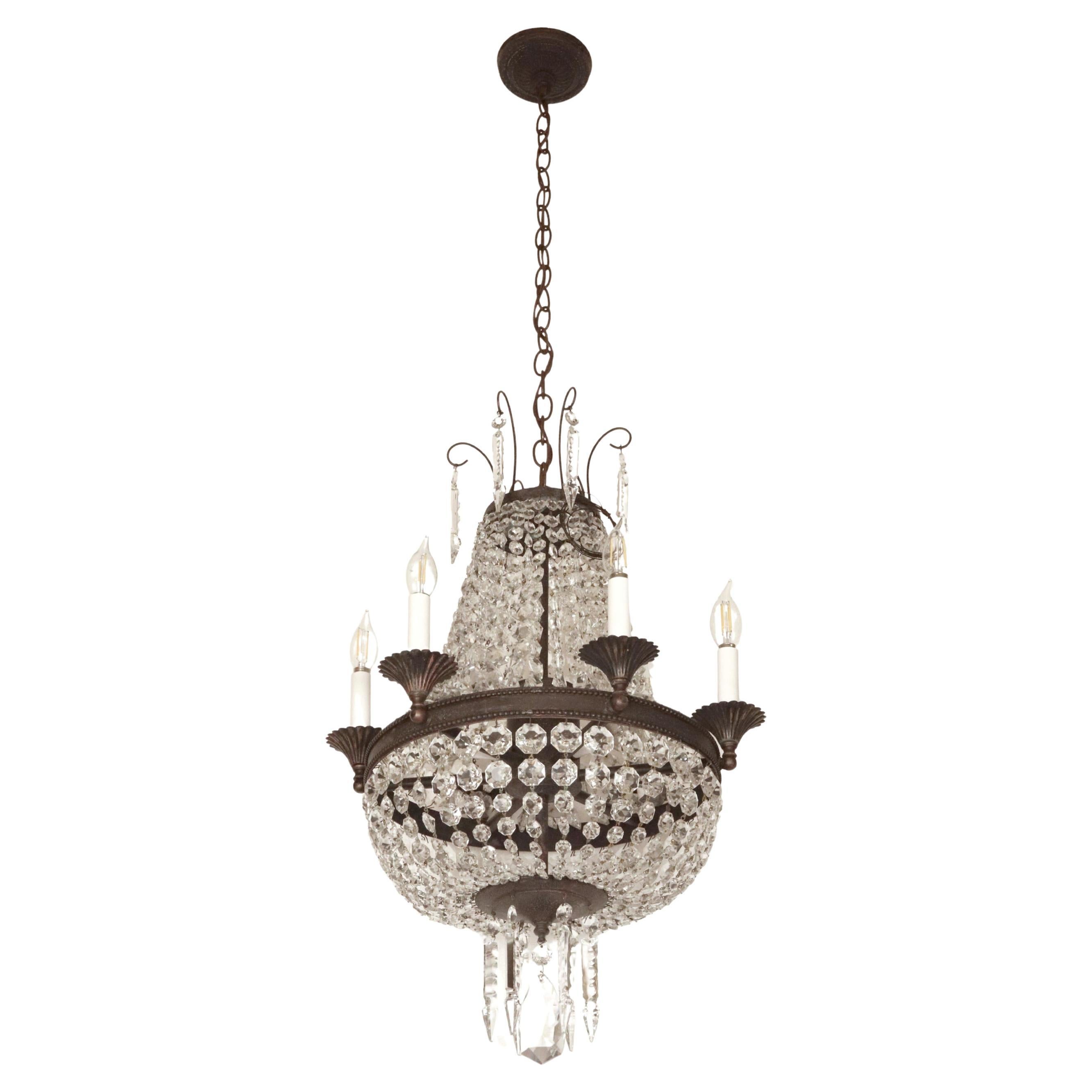 Lustre Empire en cristal Grand Prospect A Hall
