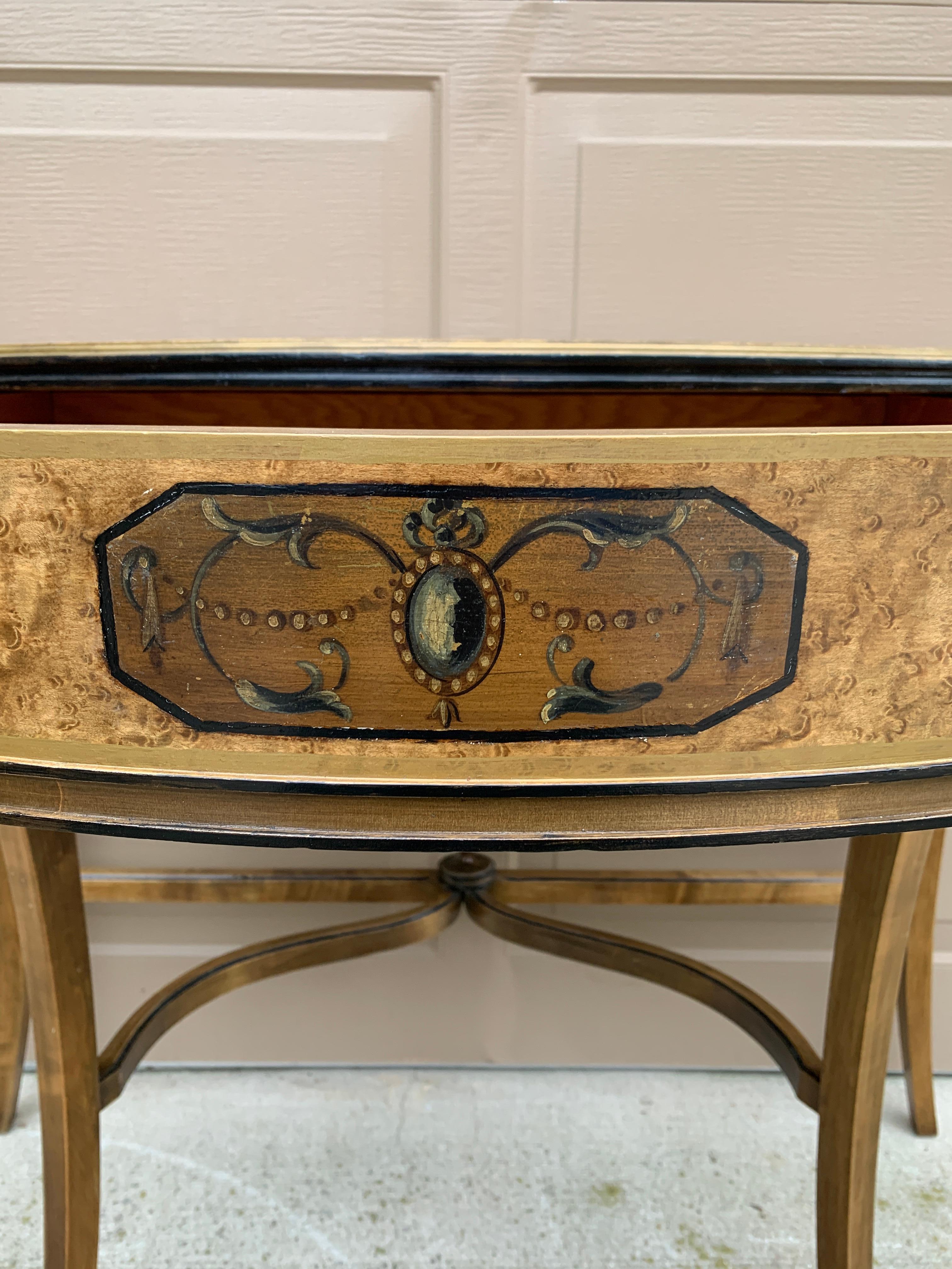 Grand Rapids Imperial Furniture Regency Vogelaugenahorn Demilune Konsolentisch im Angebot 4