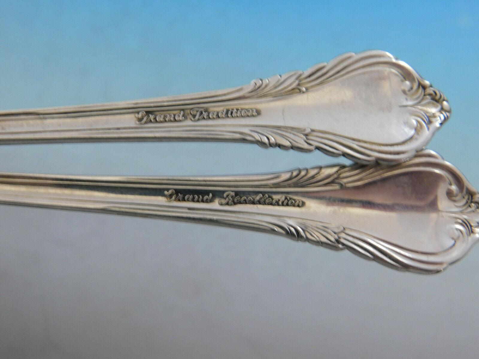Grand Recollection, International Sterling Silver Flatware Set Service 56 Pieces In Excellent Condition For Sale In Big Bend, WI