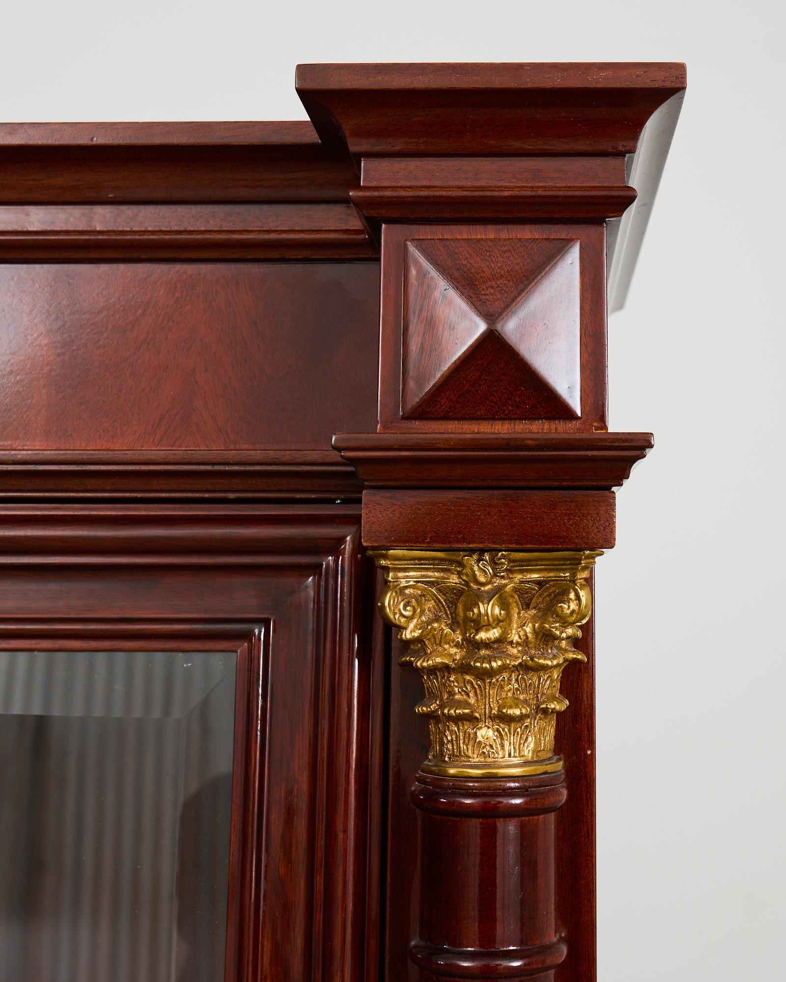 Libreria in mogano con montatura in bronzo in stile Grand Regency in vendita 13