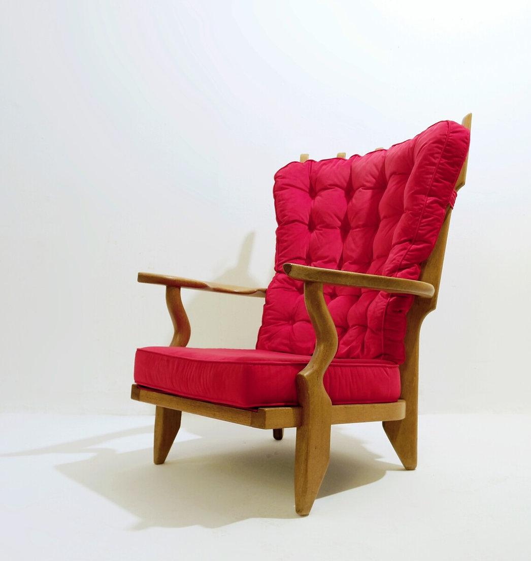 Sessel „Grand Repos“ von Guillerme & Chambron für Votre maison, 1960er Jahre
Maße: 77cmx77cm H:104cm HS:37cm
MATERIALIEN : Holz - roter Samtstoff
Abnutzung Entsprechend dem Alter und dem Gebrauch 