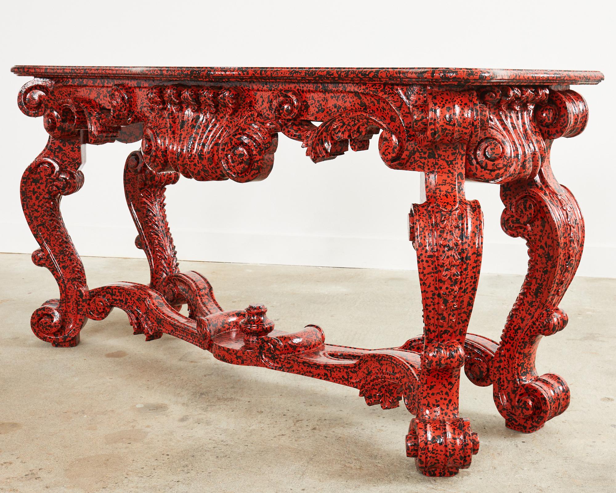 Mesa consola de caoba gran rococó moteada by Ira Yeager en venta 10