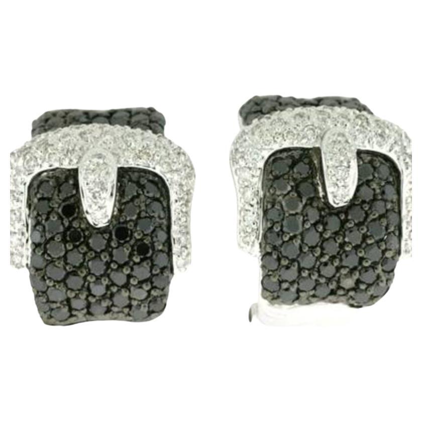 Grand Sample Sale Earrings Featuring Blackberry Diamonds For Sale