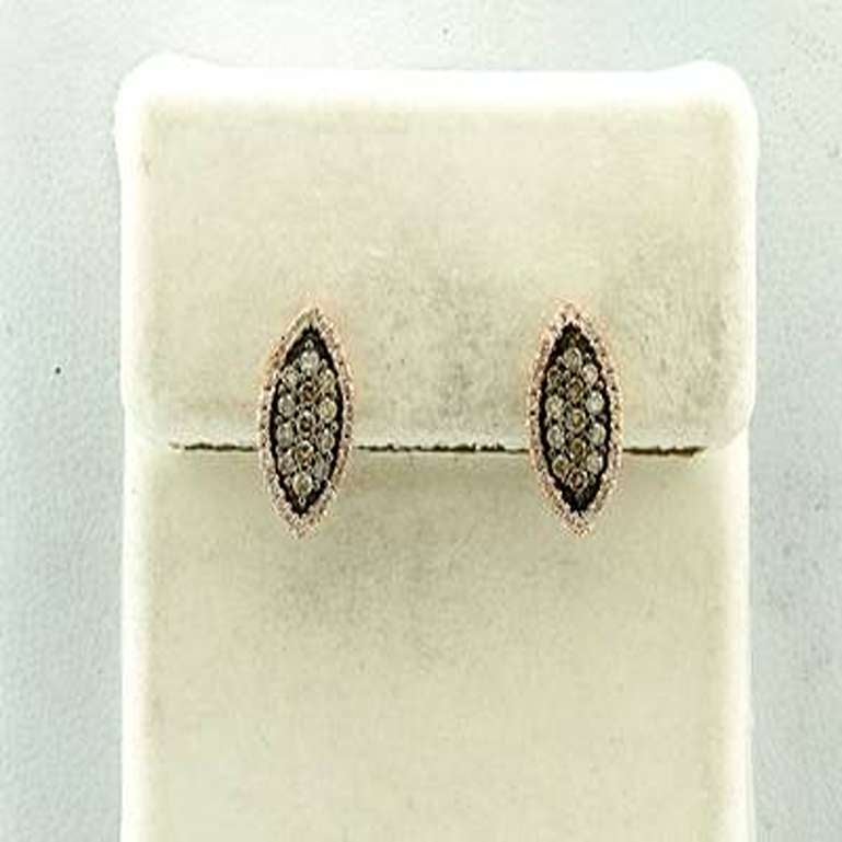 Orecchini Grand Sample Sale con 1/3cts. Cioccolato e 1/6cts. Set di diamanti alla vaniglia in vendita