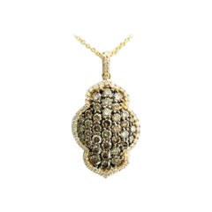 Pendentif de vente en forme de grand chantillon avec diamants chocolat et diamants Vanilla