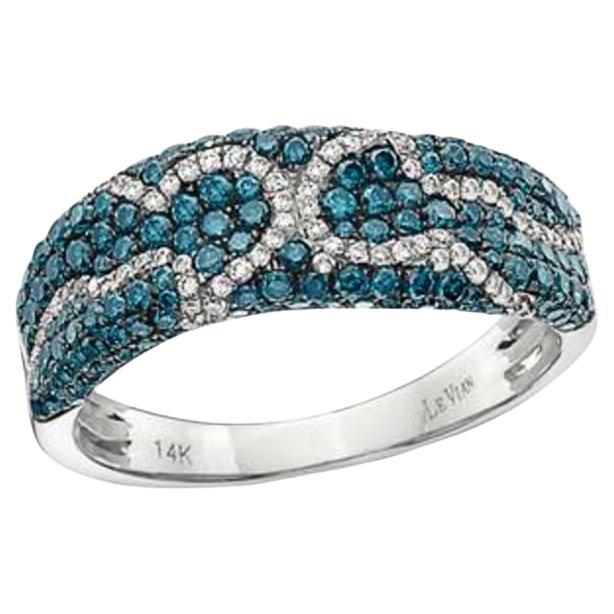 Grand Sample Sale Ring Featuring Blueberry Diamonds, Vanilla Diamonds Set For Sale