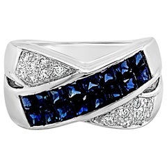 Grand Sample Sale Ring Featuring Blueberry Sapphire Set in 18 Karat Vanilla Gold