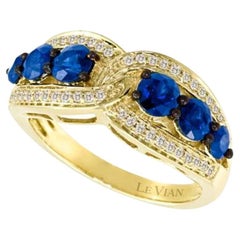 Grand Sample Sale Ring Featuring Blueberry Sapphire Vanilla Diamonds Set