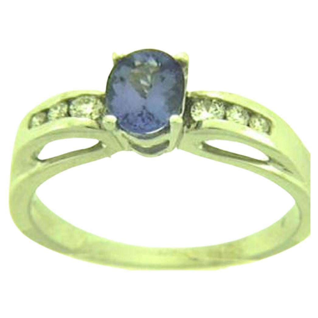 Grand Sample Sale Ring Featuring Blueberry Tanzanite Set in 14K Vanilla Gold For Sale