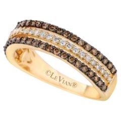 Grand Sample Sale Ring Featuring Chocolate Diamonds