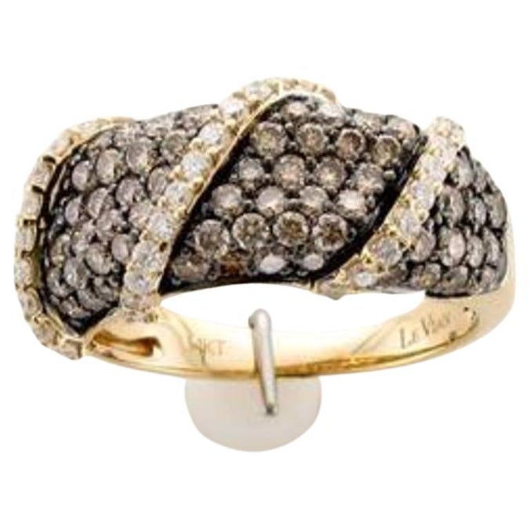 Grand Sample Sale Ring Featuring Chocolate Diamonds For Sale at 1stDibs