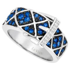 Grand Sample Sale Ring Featuring Cornflower Sapphire Vanilla Diamonds Set