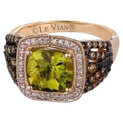 Großer Grand Sample Sale-Ring mit grünem Apfel-Peridot und schokoladenfarbenen Diamanten