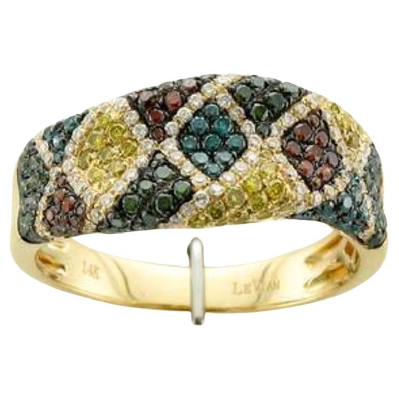 Grand Sample Sale Ring featuring Kiwiberry Green Diamonds , Fancy Diamonds , 