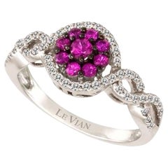 Grand Sample Sale Ring Featuring Passion Ruby Vanilla Diamonds Set in 14K Vani