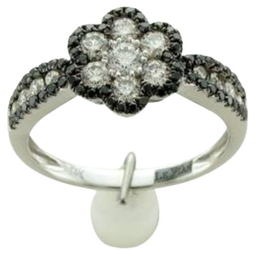 Grand Sample Sale Ring featuring Vanilla Diamonds
