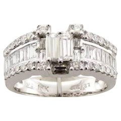 Grand Sample Sale Ring featuring Vanilla Diamonds set in 18K Vanilla Gold