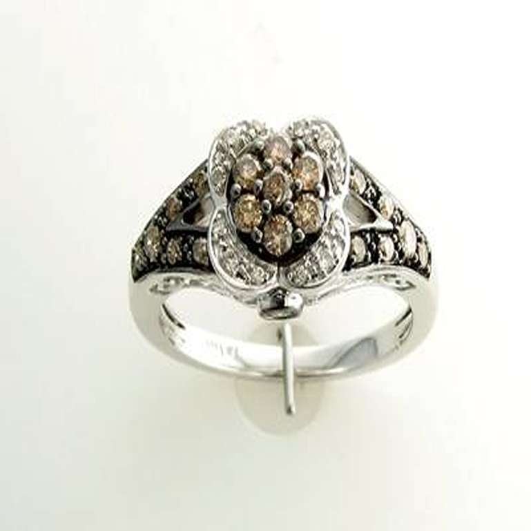 Grand Sample Sale Ring w/ 1/2cts. Chocolate and 1/20cts. Vanilla Diamonds Set For Sale