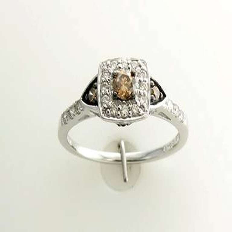 Grand Sample Sale Ring W/ 1/5cts Chocolate and 1/5cts Vanilla Diamonds Set For Sale