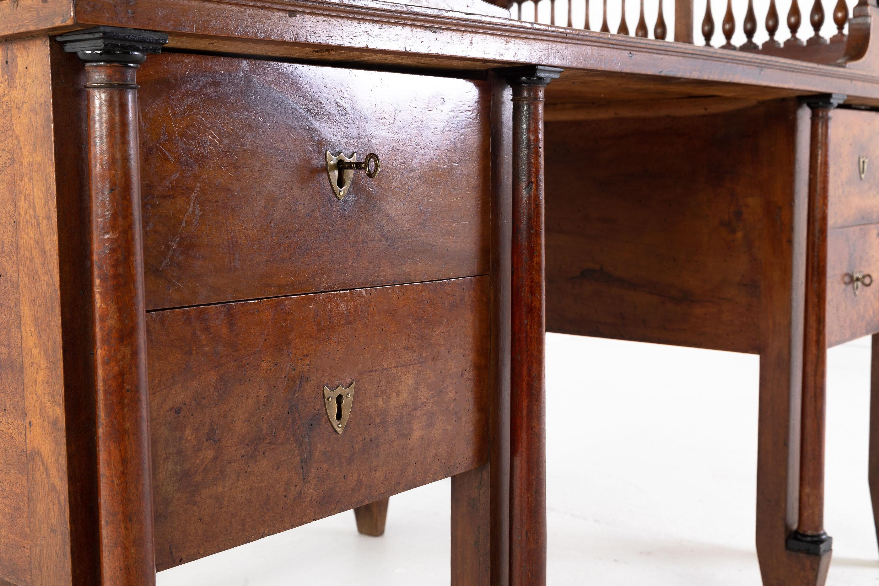 18th Century and Earlier Grand Scale 18th Century Walnut Italian Desk For Sale