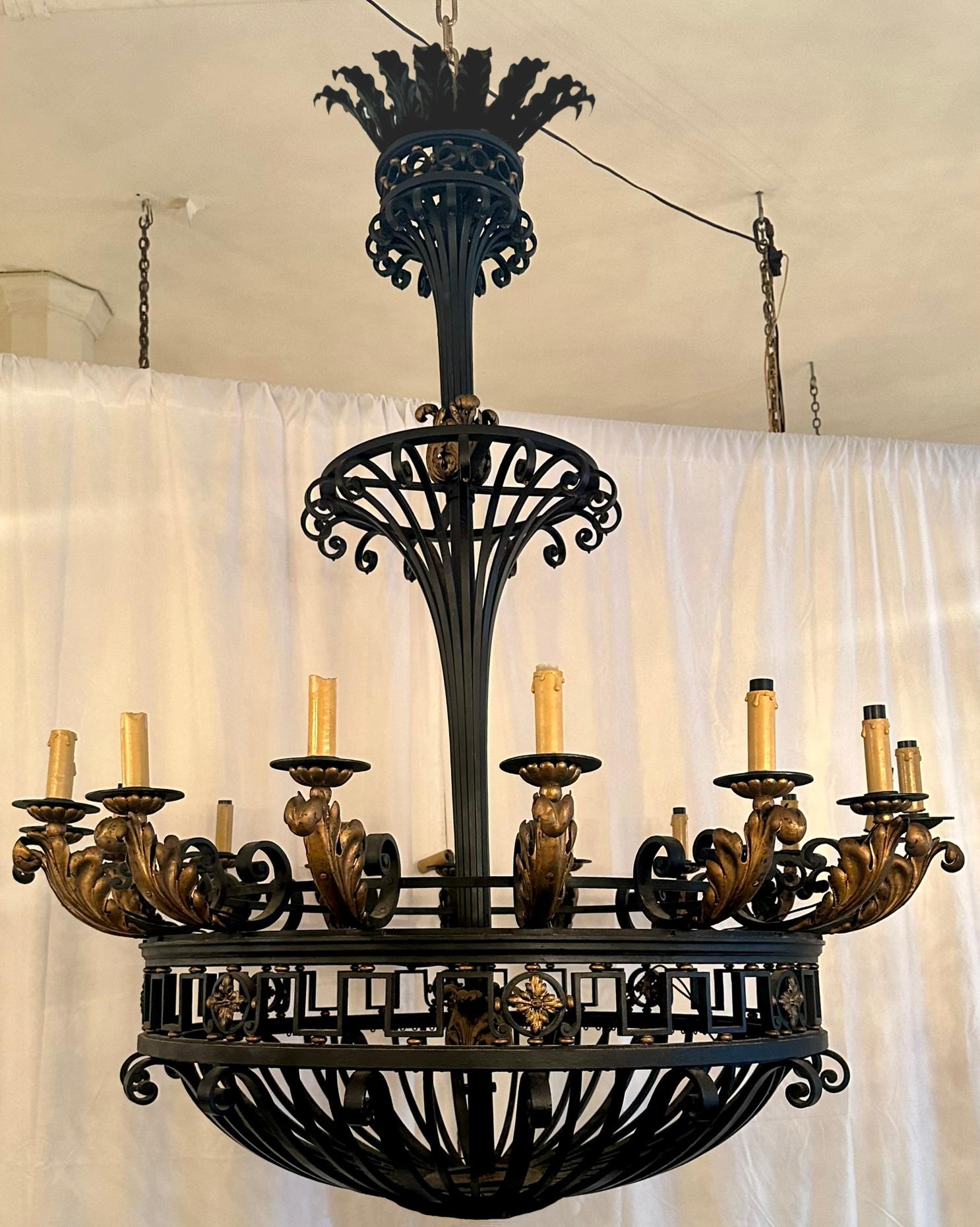 Antigua araña francesa de hierro forjado, Circa 1900. en venta 1