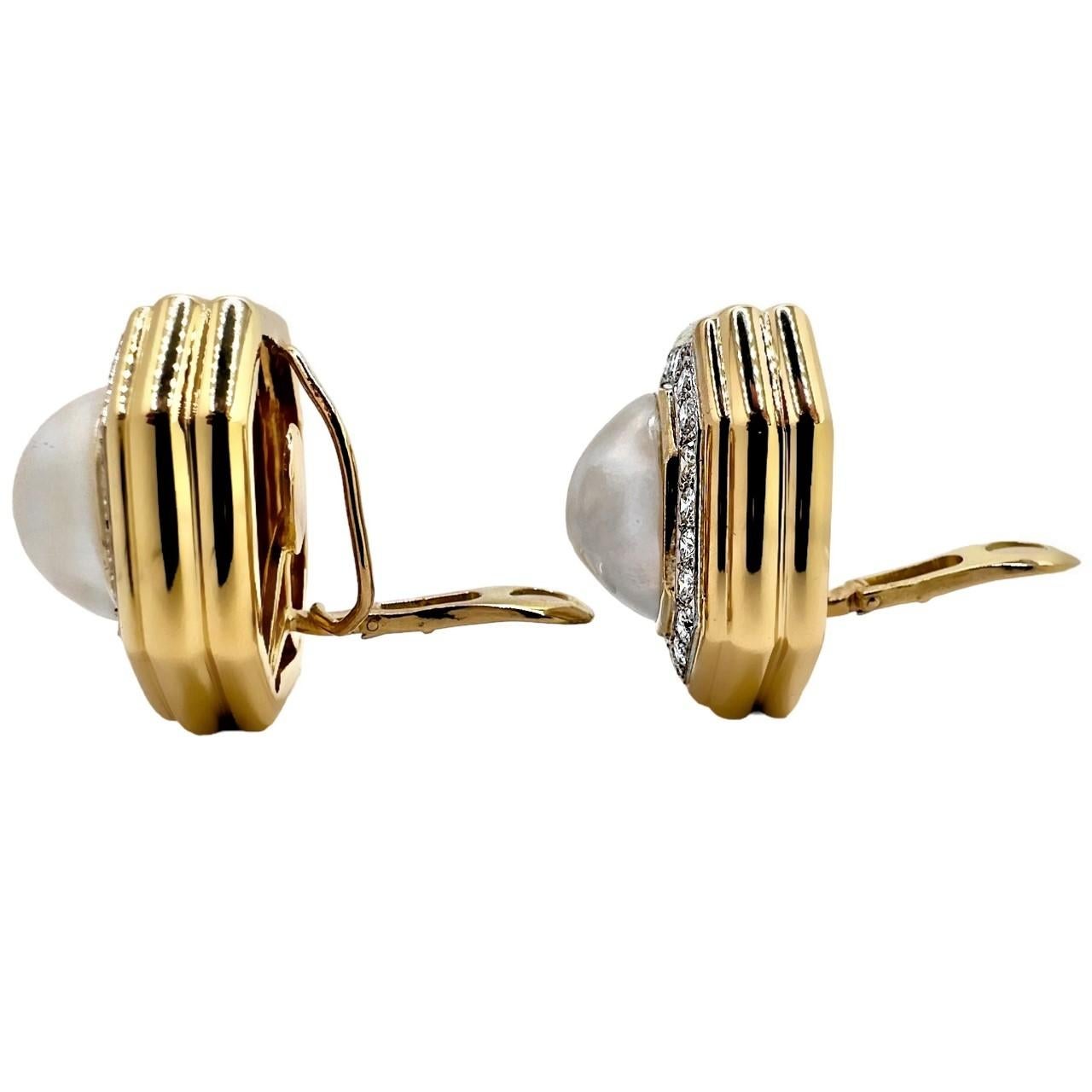 Modern Grand Scale Earrings in Gold, Platinum, Mabe Pearl, & Diamonds by Wander, France For Sale