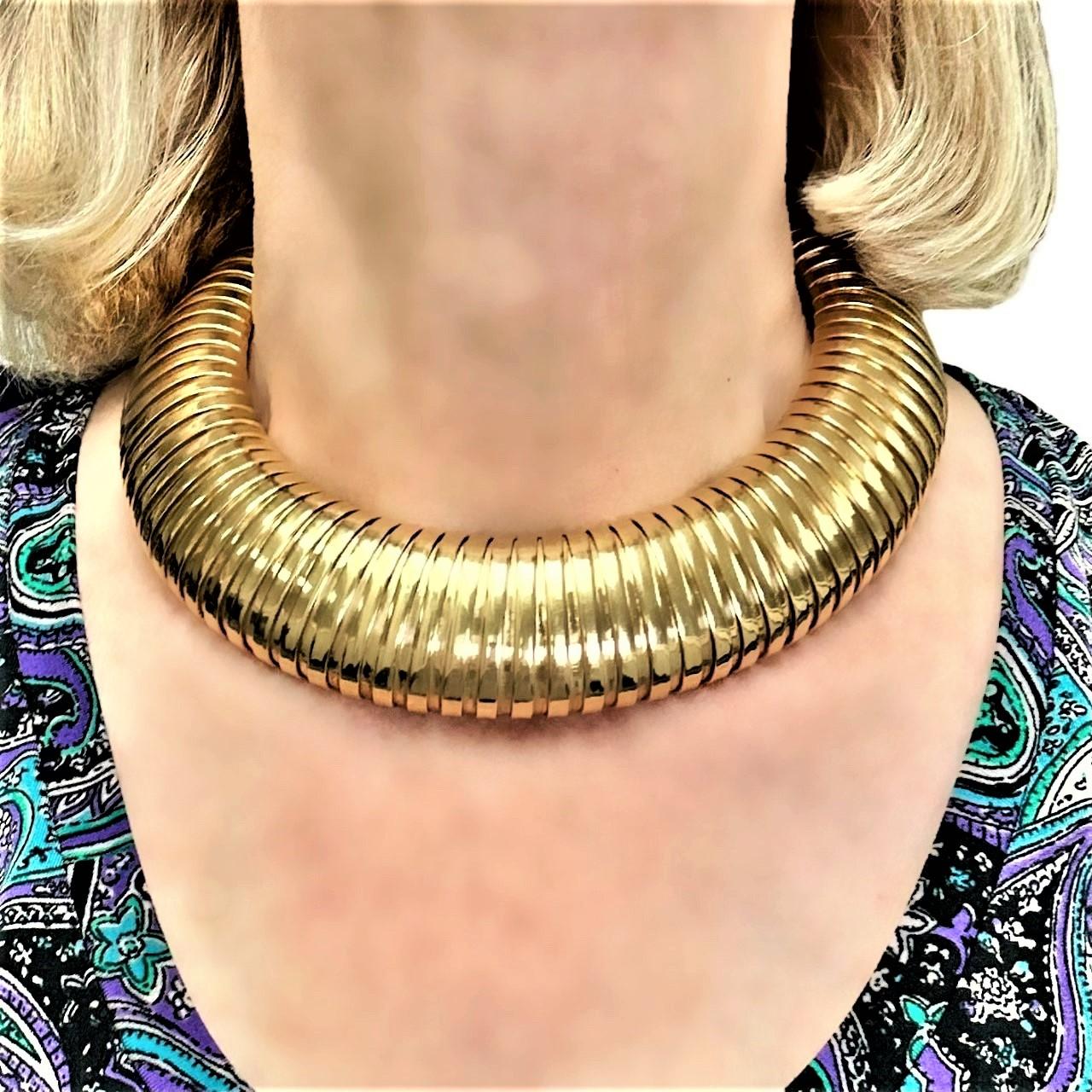 Grand Scale Italienisch Mitte des 20. Jahrhunderts 18k Gold Tubogas Choker 4