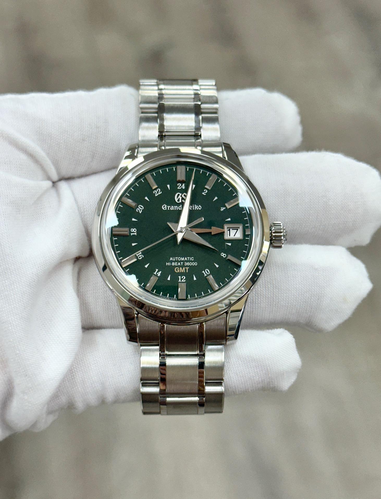 Grand Seiko Elegance Collection SBGJ251 Hi-Beat 36000 GMT Green Dial Steel Paper For Sale 4